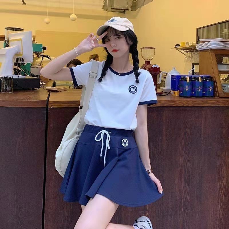 ชุดกระดูก femur สไตล์ตะวันตก ชุดสองชิ้นสำหรับฤดูร้อน ออกแบบให้น่ารักเหมือนนักเรียน