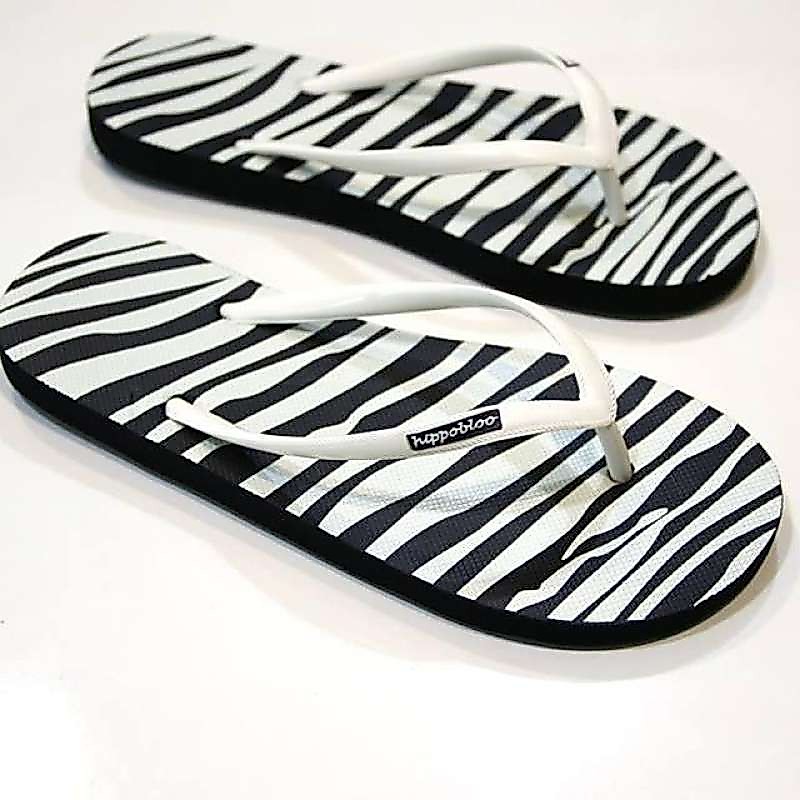 ม้าลาย หูขาว  Zebra white Hippo shoe รองเท้าแตะฮิปโปบลูNo 36-37-38-39-40