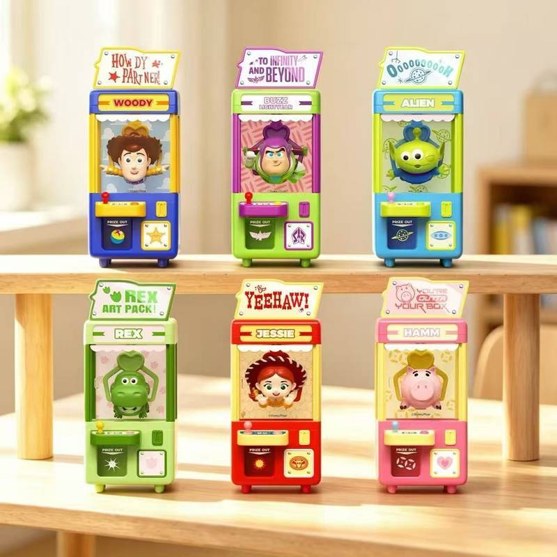 Disney Toy Story Crane Machine Blind Box Peripheral Ornaments Three-Eyed Alien Buzz Lightyear Toy Ga