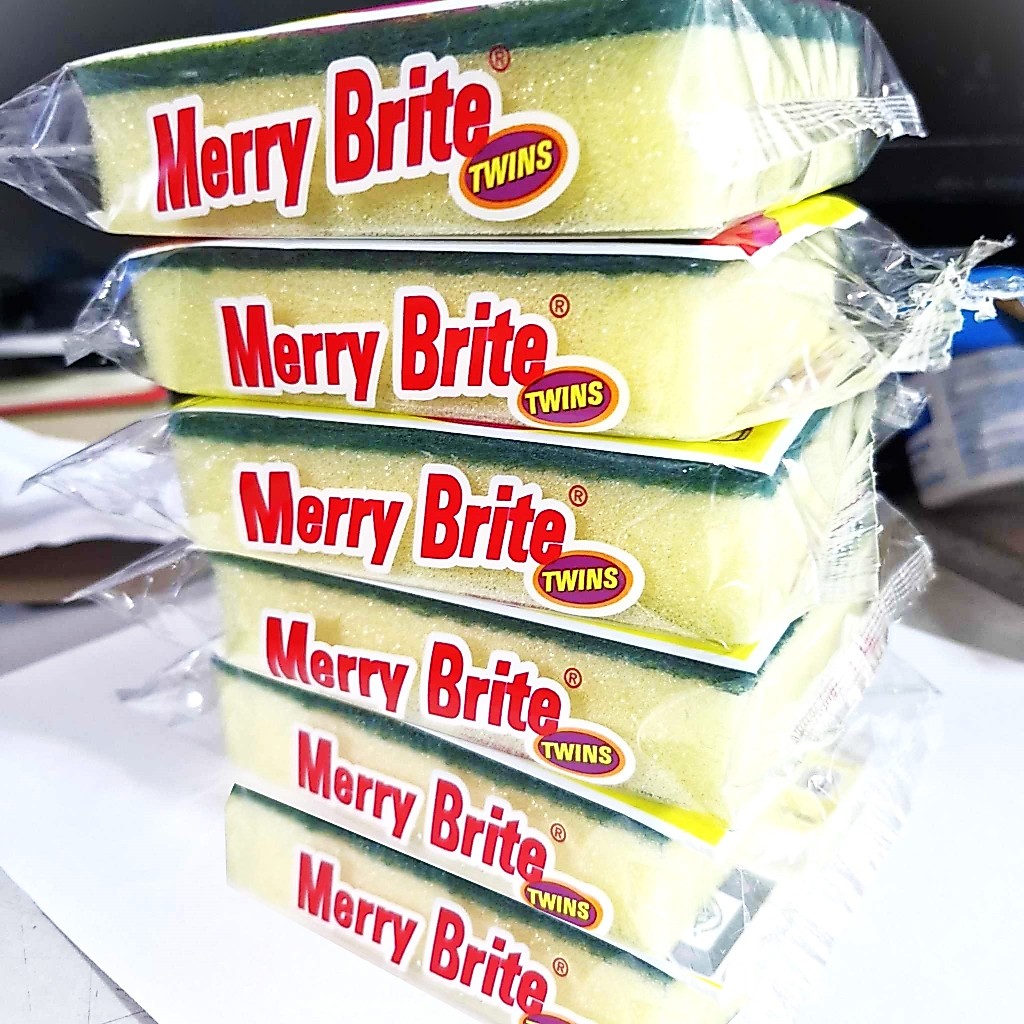 Merry Brite Twins (ยกแพ็ค 24 ชิ้น) เมอร์รี่ ไบรท์ ทวินส์  แผ่นใยขัดพร้อมฟองน้ำ 5บ. ขนาดใหญ่ 80x110มม.