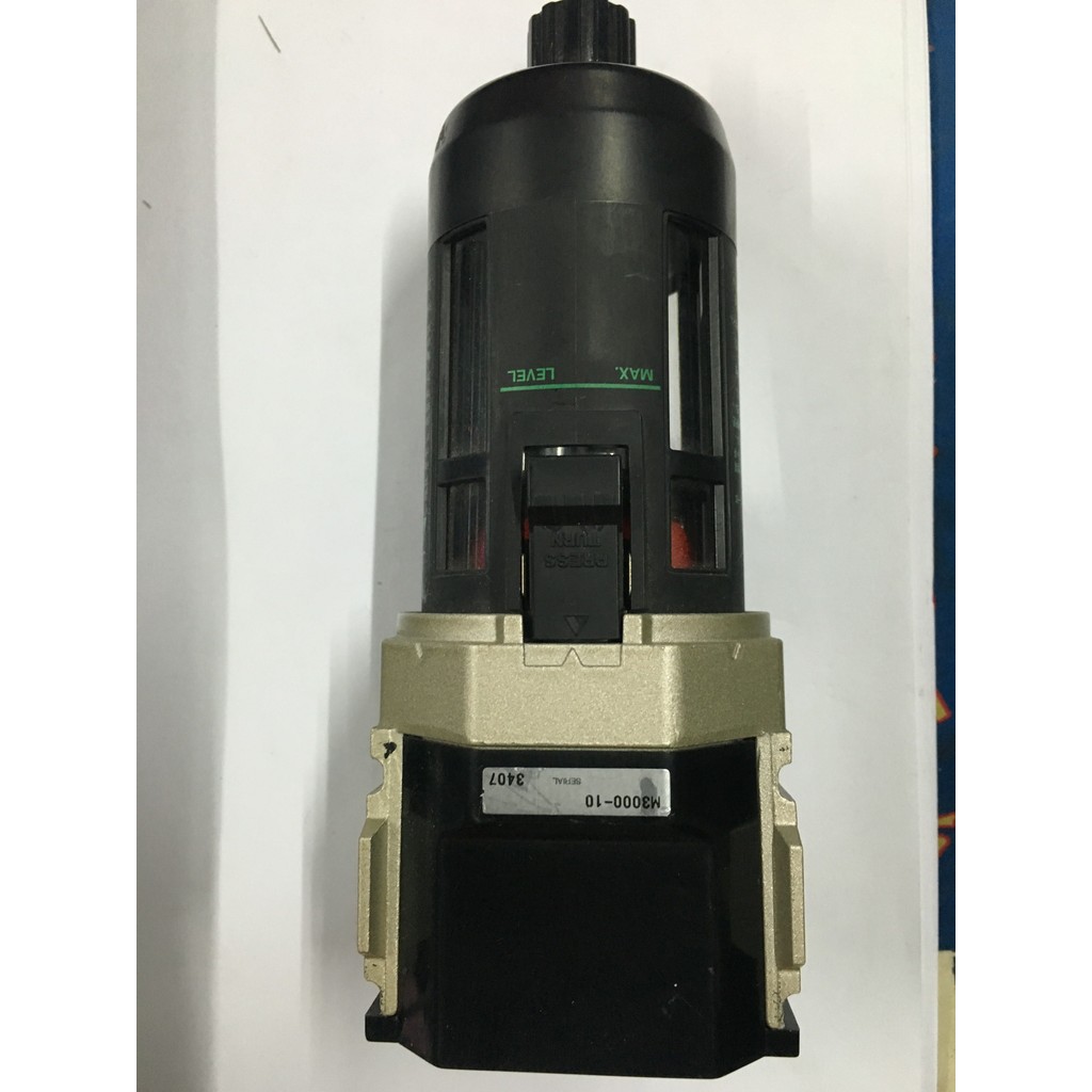 พร้อมสต็อกญี่ปุ่น CKD Precision Filter M3000-10/8-W/S ยี่ห้อใหม่ของแท้จัดส่งในวันเดียวกัน