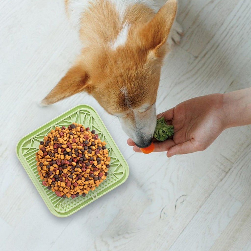 Puppy Lick Mat แผ่นเลียซิลิโคนพร้อมถ้วยดูด Puppy Slow Feeder Anti-Choker โยเกิร์ต Meal Mat herazth