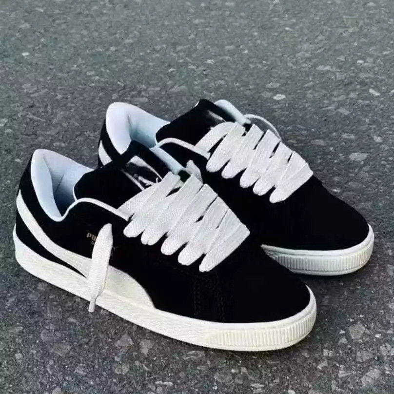 รองเท้าผ้าใบ XL SUEDE สีดําสีขาวในสต็อกจํานวนจํากัด