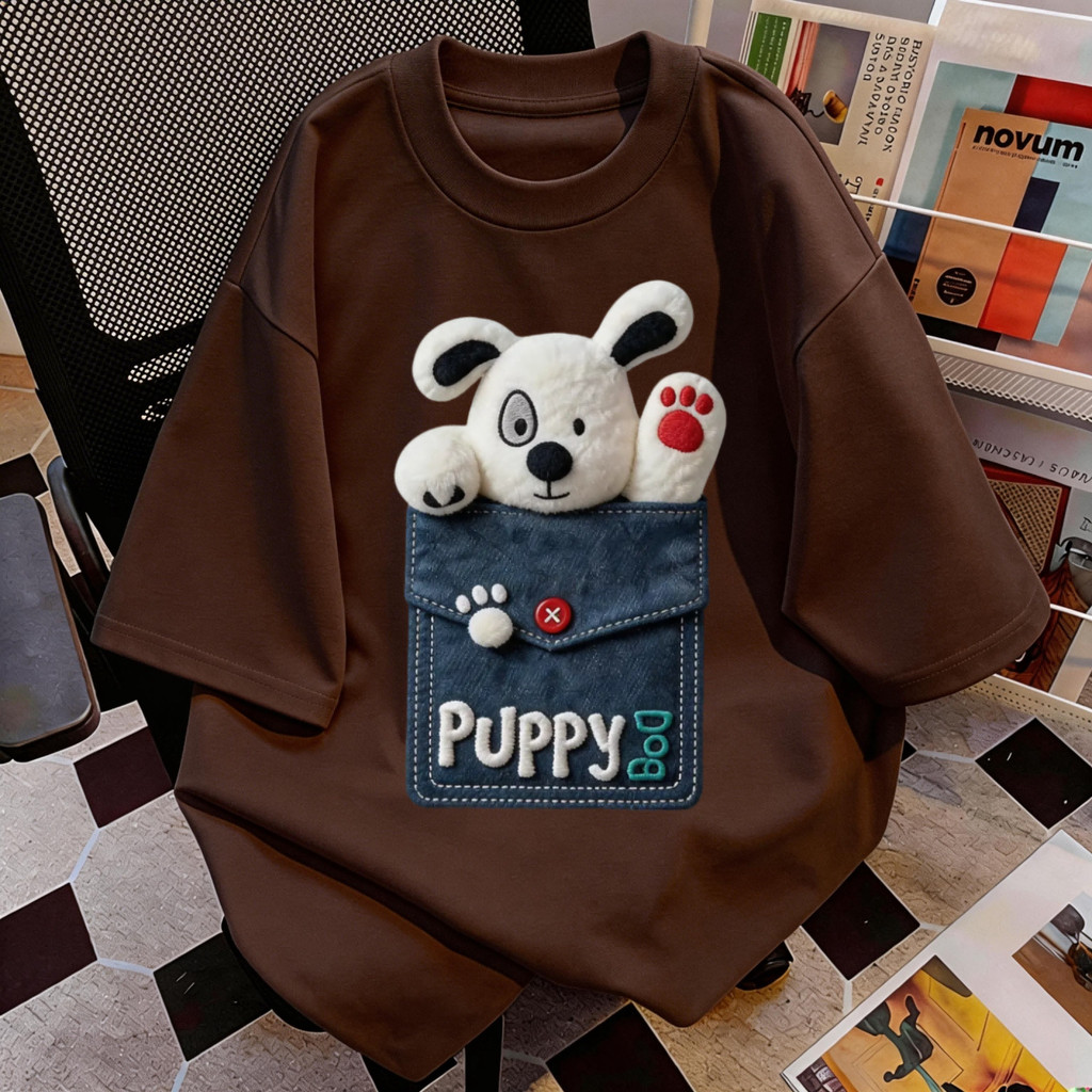 TEE·SHOP เสื้อยืด Oversize ' Pocket Puppy ' สไตล์เกาหลี เท่ห์มาก ใส่ได้ทั้งชายหญิง ผ้านุ่มสบายตัวทั้งวัน รองรับ COD