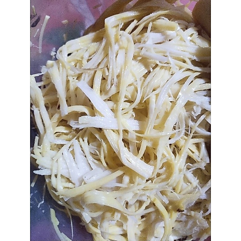 หน่อไม้เส้น เผานึ่งอัดถุง เก็บได้นาน ไม่เปรี้ยว ไม่ดอง ไม่ขม นน.400 กรัม ทำใหม่ๆตามสั่งค่ะ