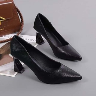 (มาใหม่) หัวเเหลมรองเท้าส้นสูง 2.76นิ้ว รองเท้าหนังผู้หญิงเส…