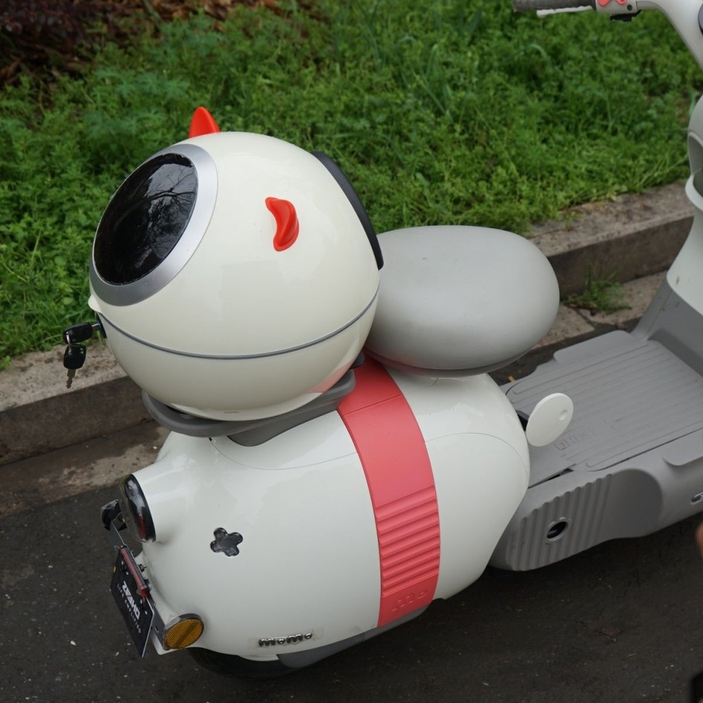 เหมาะสําหรับ Extreme Core momo/mo1 เฉพาะรอบ Retro น่ารักไฟท้ายกล่อง Trunk กล่องเก็บตรงอุปกรณ์เสริมดั