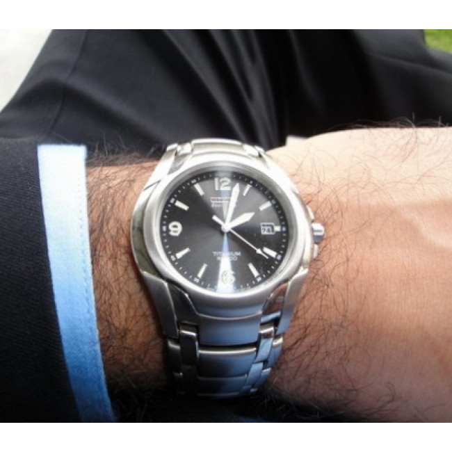 สหรัฐอเมริกา Daigou Citizen Citizen Citizen BM60-57F Titanium Alloy Luminous Mens Eco-Drive Watch