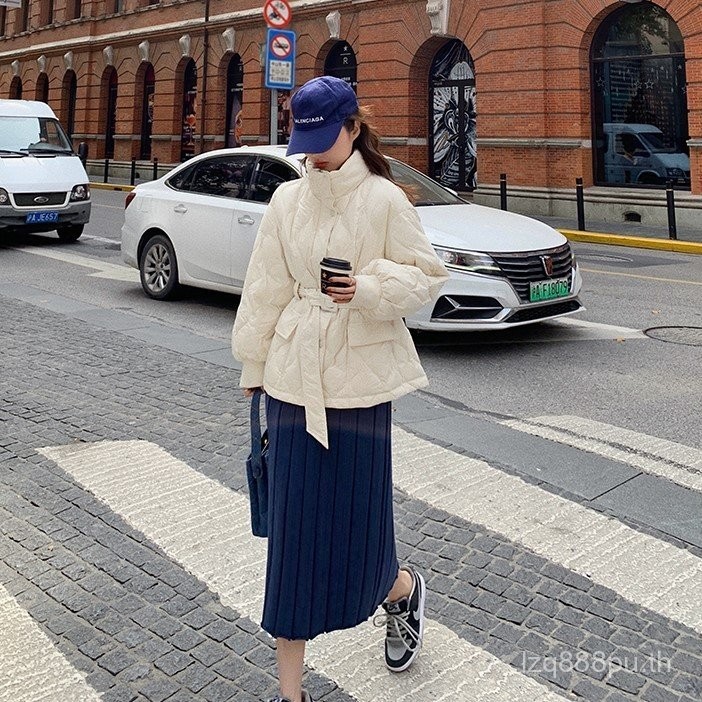 เสื้อแจ็คเก็ตรูปแบบโคเรียน ผ้าฝ้ายขนเป็ด พอดีตัว เหมาะสำหรับฤดูฝนถึงหน้าหนาว | FOND