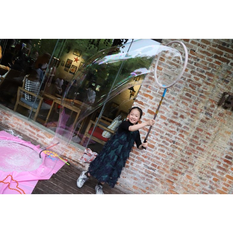 Taizhou เมืองพร้อมกันตกแต่งประตูชายหญิงเด็ก Full Moon Clown Bubble Show Air วันเกิดบอลลูนการสร้างแบบ