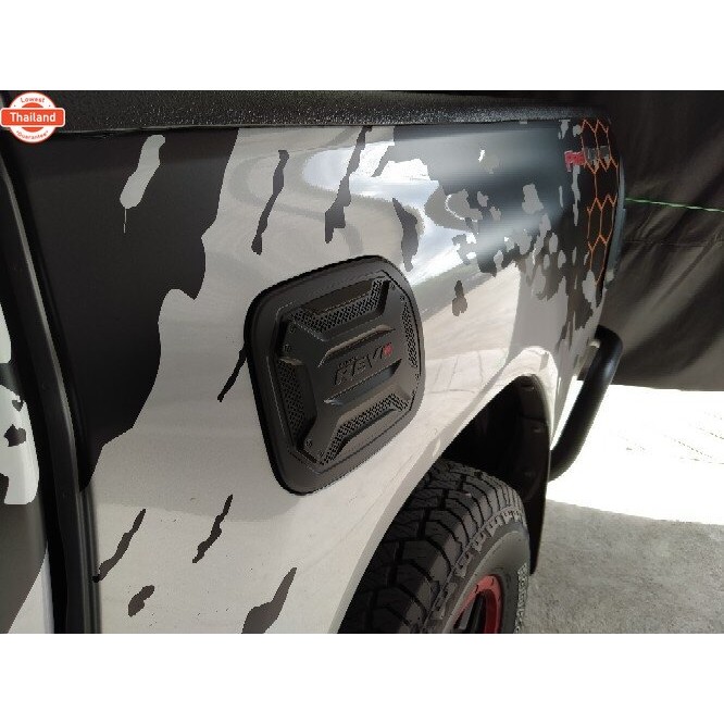 ครอฝาถังน้ำมันดำด้าน Revo V.3 year2014-2020 ของแต่งrevo revo rocco อุปกรณ์แต่งรถรีโว่ revo2020