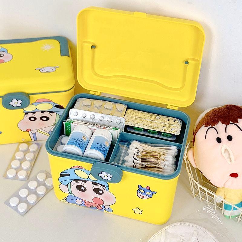 🔥โปรโมชั่นใหม่! กล่องเก็บของการ์ตูนชินจัง ลายน่ารัก กันน้ำ ทนทาน หลายชั้น เก็บยาและของใช้ในบ้าน จัดระเบียบได้คุ้มค่า