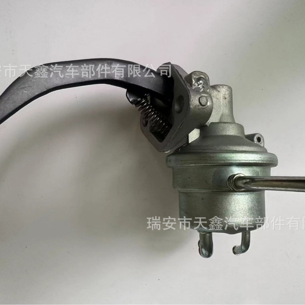 โรงงานขายส่งปั๊มเชื้อเพลิงรถยนต์เหมาะสําหรับ MAZDA P740 DW312-2 F8B1-13-350 AR106