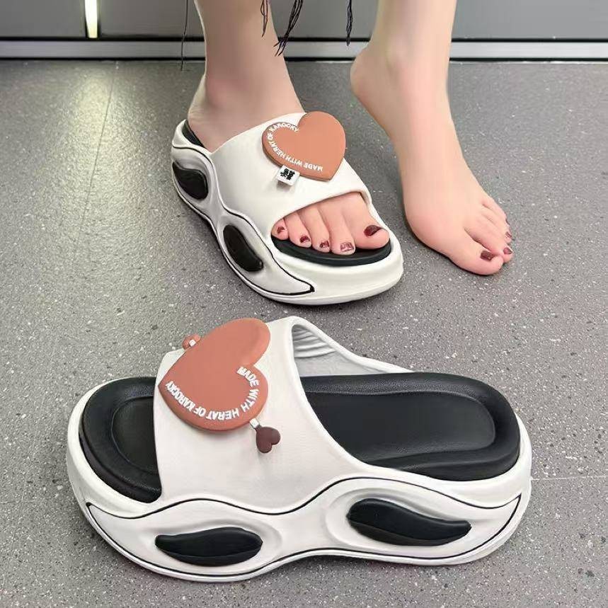 Destin🩰พร้อมส่งจากไทย🛒 (LT-8028-1) รองเท้าแตะสวม พื้นสูงเสริมส้น แต่งรูปหัวใจดีเทลน่ารัก ใส่สบาย สูง 6 cm - รูปที่ 4