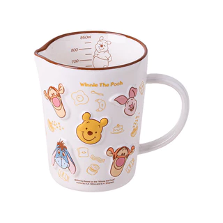 [DISNEY]ถ้วยตวงเซรามิกรูปมิกกี้เมาส์/วินนี่เดอะพูห์ สำหรับนม อาหารเช้า และการทำขนม [DK]