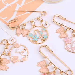 ร้านไทยพร้อมส่ง⭐ เข็มกลัดแฟชั่น เข็มกลัดคนท้อง กลัดเอวกางเกงสไตล์เกาหลี ลายการ์ตูนน่ารักๆ เครื่องประดับ