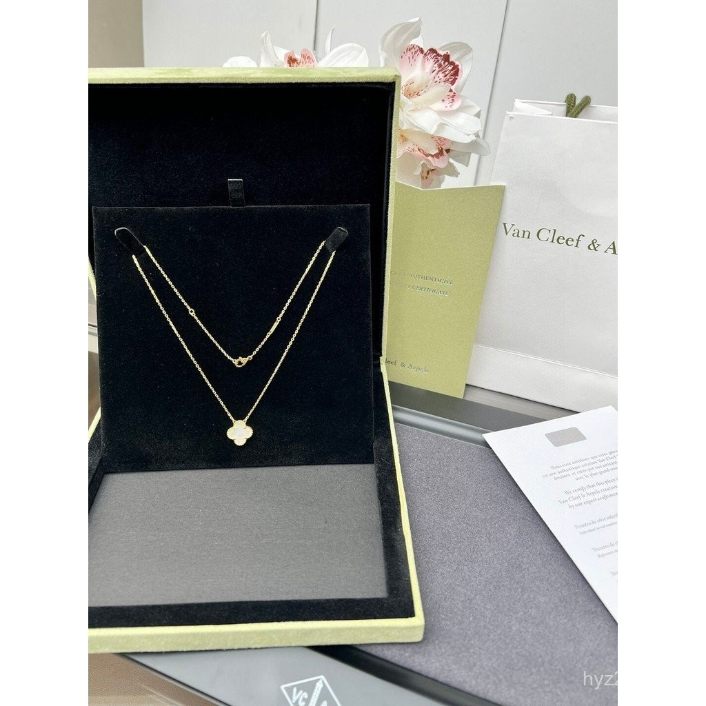 2025 แฟชั่น Advanced Sense ของขวัญวันเกิดและวันวาเลนไทน์สําหรับแฟนหรือภรรยา Price85 Four-leaf Clover