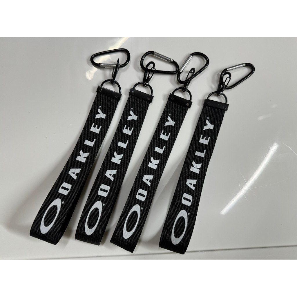 Oakley Oakley Oakley Key Chain พวงกุญแจจี้แท้ 35GM
