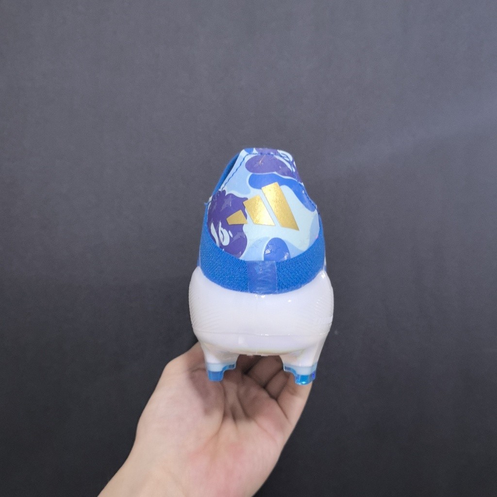 รองเท้าฟุตบอลสำหรับผู้ชาย ขนาดฟรีไซส์ 39-45 หลายสี กันน้ำ มาพร้อมกล่อง - รูปที่ 4