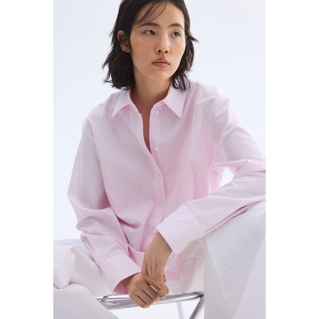 H&M(เอชแอนด์เอ็ม) เสื้อเชิ้ตอ็อกซ์ฟอร์ดทรงสบาย Men Relaxed Fit Oxford shirt 1310165_3