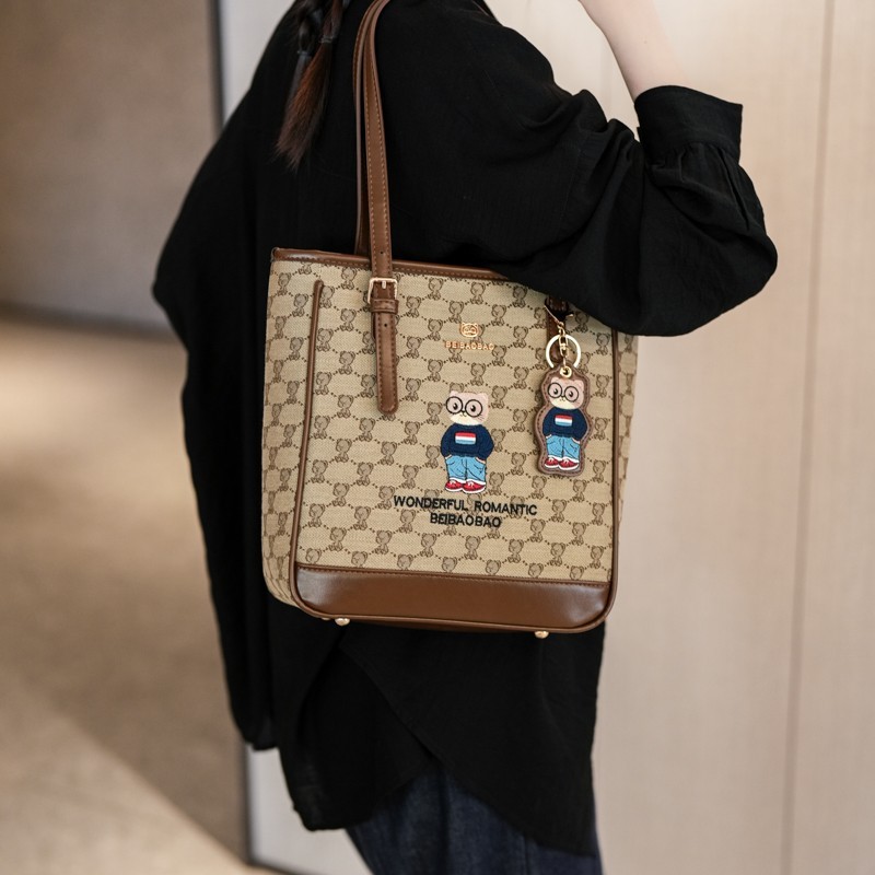 กระเป๋าสุภาพสตรีแบบหมีปัก ทรงถังสไตล์เกาหลี สายสะพายไหล่ข้างเดียว ออกแบบสำหรับสวมใต้วงแขน ความจุมาก ใช้งานได้หลายโอกาส - รูปที่ 4