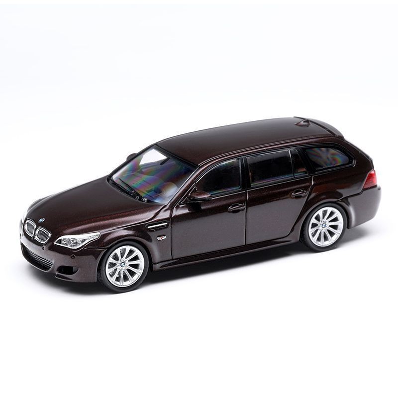 King Model 1: 64 BMW M5 E60 โมเดลรถ/ถังโลหะผสมจําลอง