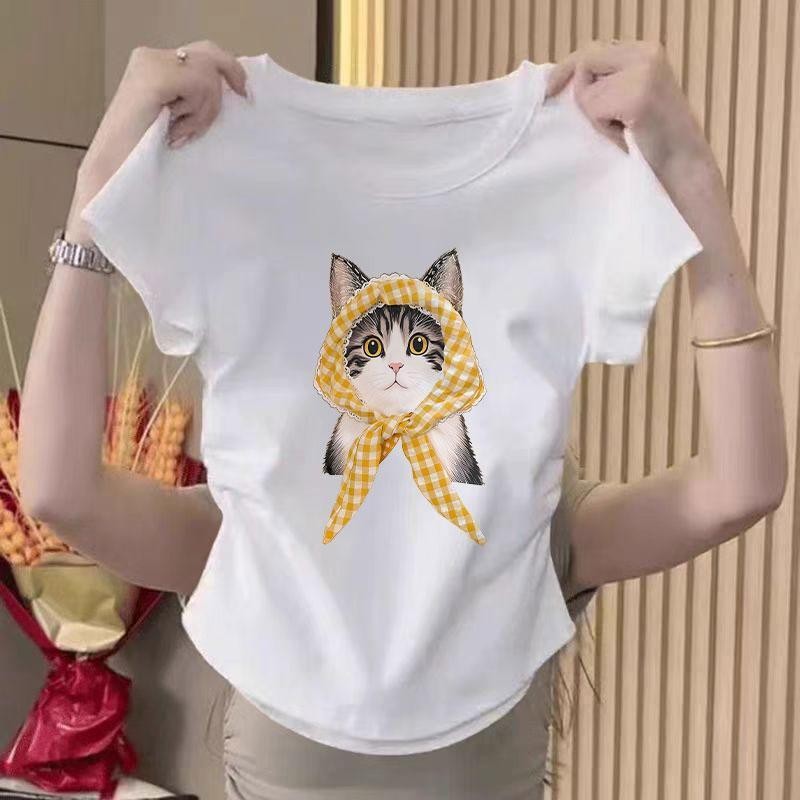 เสื้อผ้ามีสไตล์เสื้อยืดผู้หญิงที่สวยงามเสื้อครอปกําลังฮิต สาวอ้วนใส่ได้ ชุดน่ารักๆพิมพ์ลายสาวฮอตสุดชิคเสื้อยืดแขนสั้นมีห