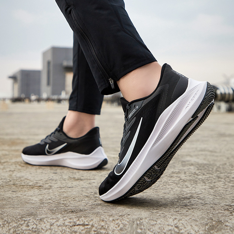 Nike Nike รองเท้าผู้ชาย 2021 ฤดูใบไม้ร่วงรองเท้ากีฬาสไตล์ใหม่ Low-Top รองเท้าวิ่งลําลองน้ําหนักเบา C