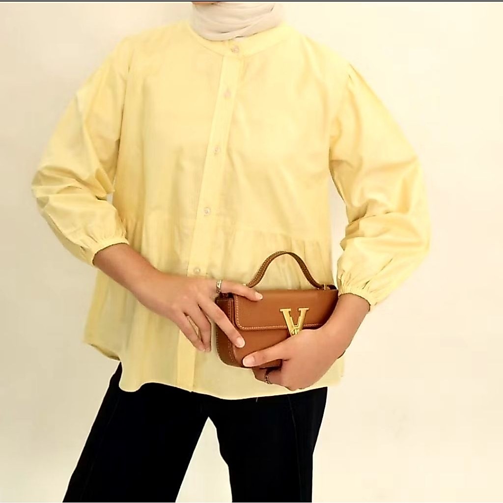 KATUN Kyren Blouse - เสื้อเบลาส์ผ้าลินินผ้าฝ้ายกึ่งครอป