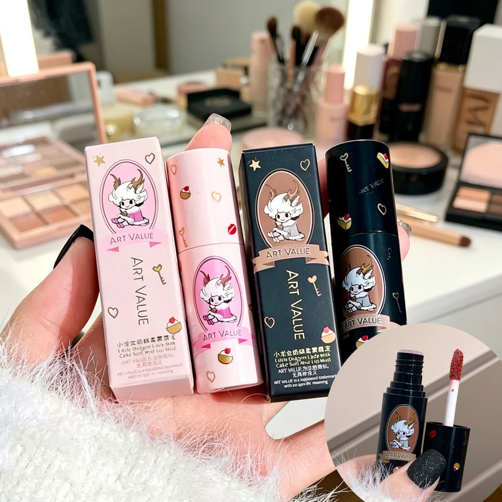 BM-shop： ลิปสติก เนื้อแมตต์กํามะหยี่ เนื้อนุ่ม เกลี่ยง่าย สีสวย ให้ความชุ่มชื้น ติดทนนานCA66
