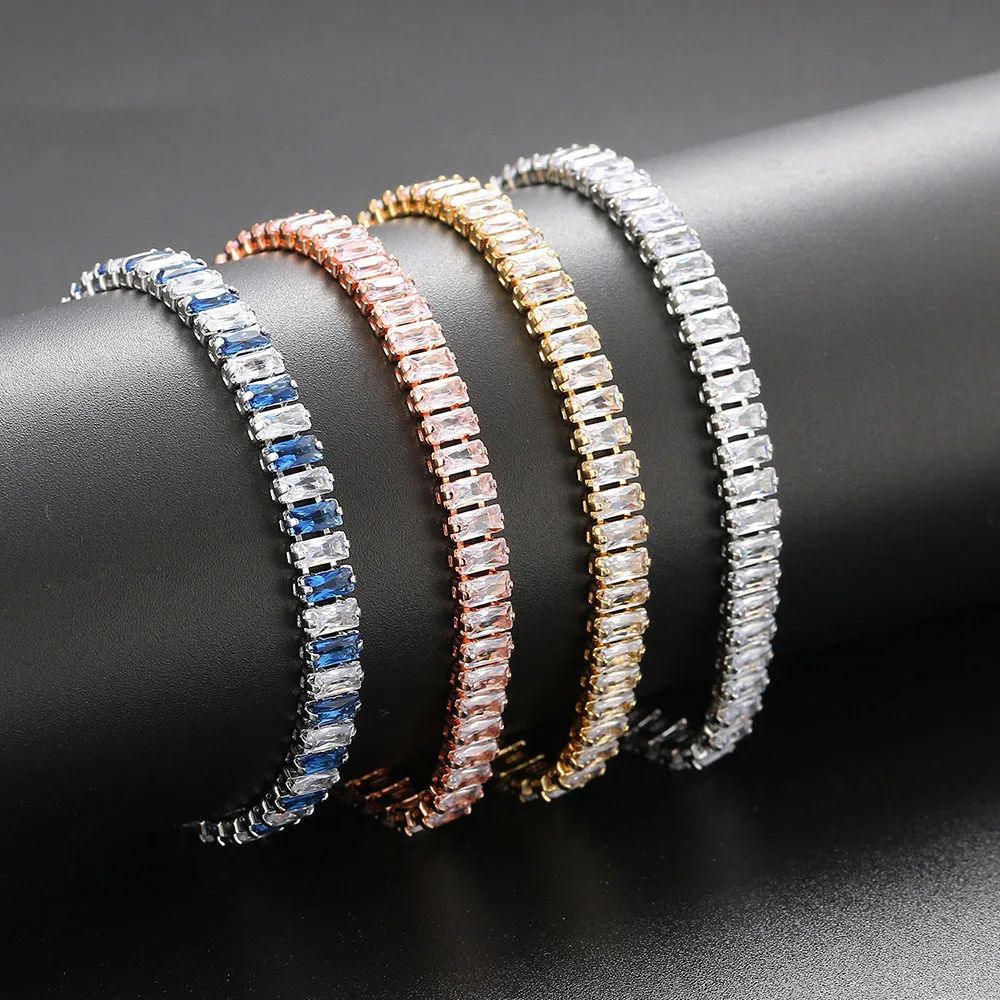 Iced Out Zircon สร้อยข้อมือเทนนิสสําหรับผู้หญิงหรูหราคริสตัล Bra