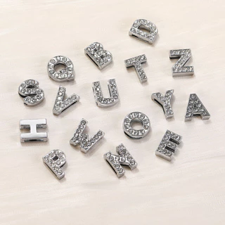 10pcs 8mm โลหะผสมสีเงินเงางาม rhinestone กับรูตัวอักษรภาษาอังกฤษลูกปัดทำด้วยมือ DIY เครื่องประดับทำอุปกรณ์เสริม