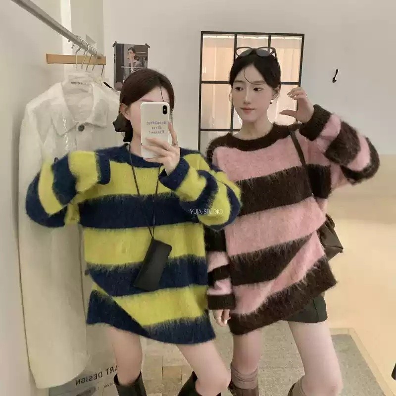 เสื้อกันหนาวสำหรับผู้หญิง สไตล์เกาหลีฤดูหนาว ลายแบบตะวันตก ทรงหลวม อ่อนโยน ขนาดเล็ก ใส่ง่าย