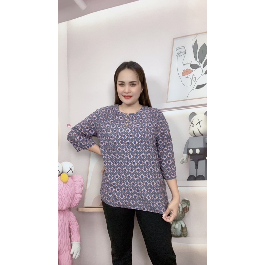 เสื้อลายดอก เสื้อคนแก่ ผ้าสปัน เสื้อลายดอกดำ รอบอก 32-44นิ้ว ลายดอก รุ่น1010-1