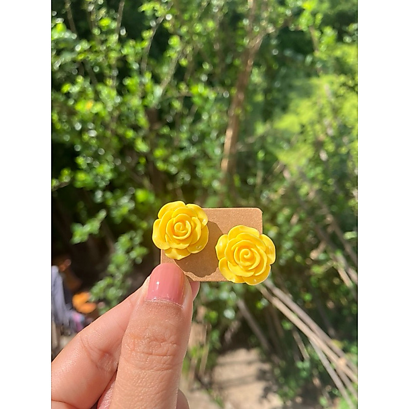 ต่างหูกุหลาบสีเหลืองสวยมาก