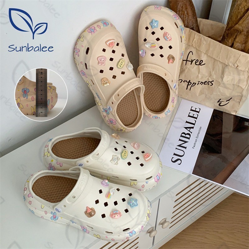 AJAYGNA รองเท้าหัวโต แถมตัวติด รองเท้าสีพื้น สกรีนลาย แตะแบบสวม เสริมส้น วัสดุยาง EVA พร้อมส่งในไทย SUN8694