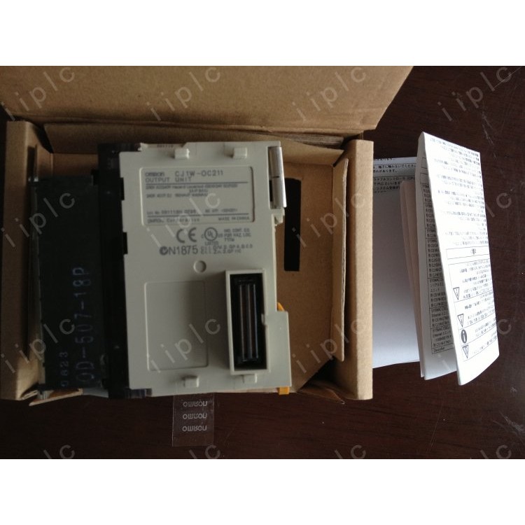 Omron CHYW CJ1W-OC211 201 0C211 SL ยี่ห้อใหม่การประกันคุณภาพ 15 เดือน SF จัดส่งฟรี