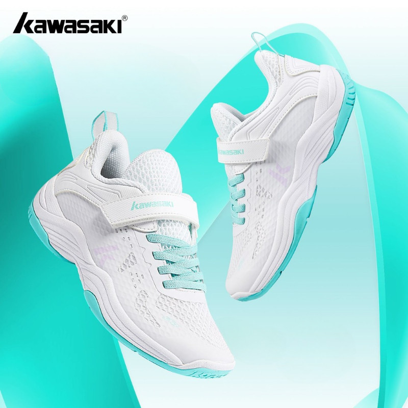 Kawasaki รองรับแรงกระแทก C4322สำหรับการฝึกซ้อมในกลางแจ้ง รองเท้าแบดมินตันสำหรับเด็ก ป้องกันการบิดงอ
