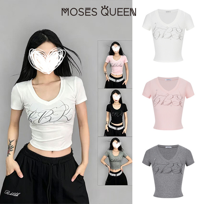 MOSESQUEEN โมเสสควีน เสื้อยืดแขนสั้นคอวีสีดําสาวฮอตสไตล์อเมริกันทรงหลวมและคอปีนเหมาะกับฤดูร้อนและดีไซน์เพรียวบาง #63707