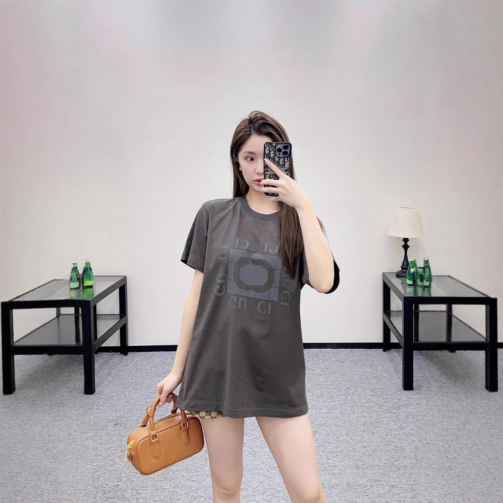 YWC0 GU #Distressed ล้างสแควร์จดหมายพิมพ์เสื้อยืดแขนสั้นผ้าฝ้ายแท้หลวม ไม่จํากัดเพศ