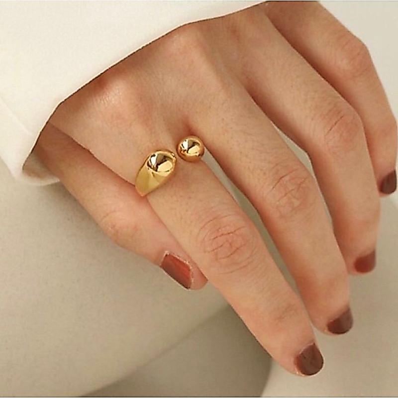 Hug ring - Free size