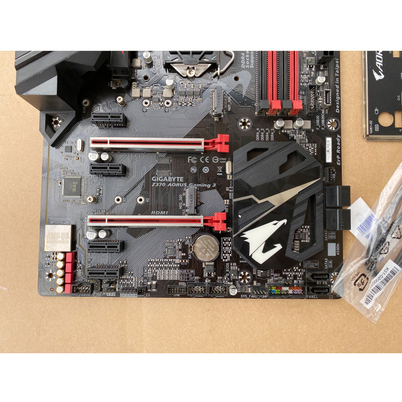 Gigabyte/Gigabyte Z370 AORUS Gaming 3 เมนบอร์ดไฟฟ้าเดสก์ท็อป DDR4 รองรับ 9700K