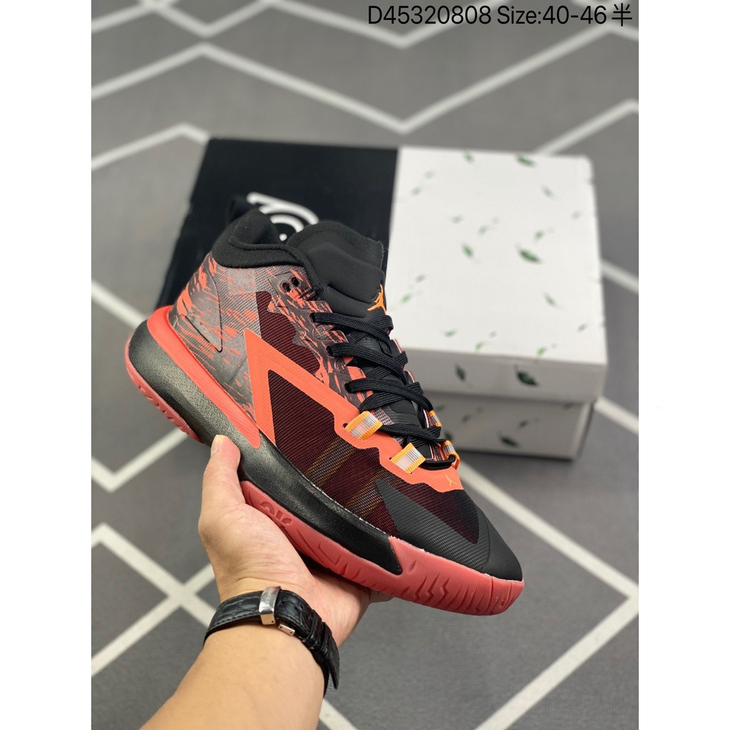 รองเท้าบาสเก็ตบอลซิกเนเจอร์ Zion 1 SP PF สำหรับนักกีฬารุ่นใหม่