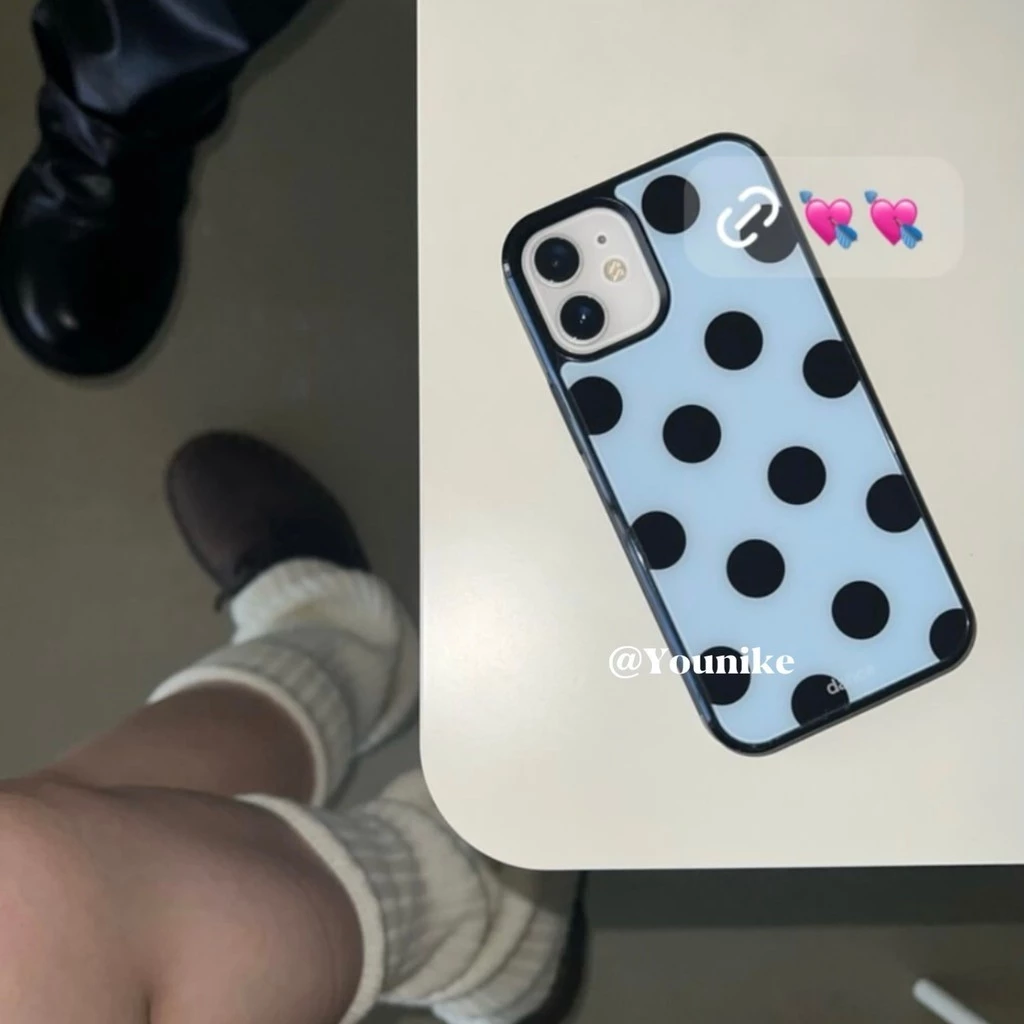 สีดําสีฟ้า Polka Dot เคสโทรศัพท์ Drop-Resistant สําหรับ iPhone 16 Promax 15 Promax 11 12 13 14plus 15plus 16e 16plus 16pro 15pro