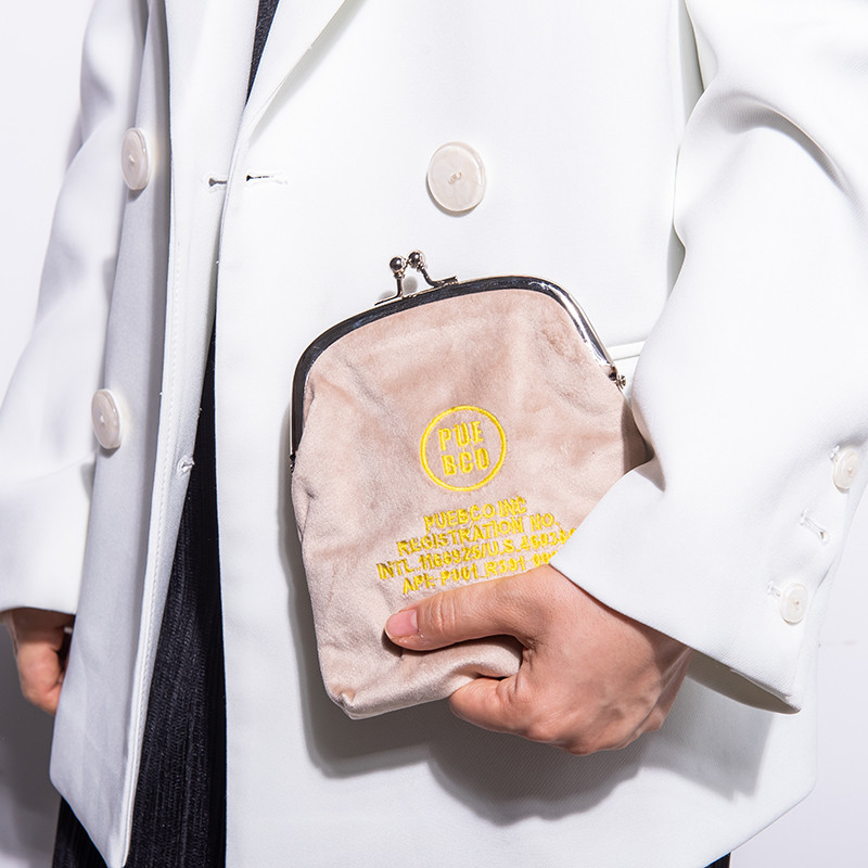 ญี่ปุ่น PUEBCO Retro ธรรมดากํามะหยี่เย็บปักถักร้อยปากทองกระเป๋าคลัทช์กระเป๋าสตางค์คลัทช์ Simple Buck