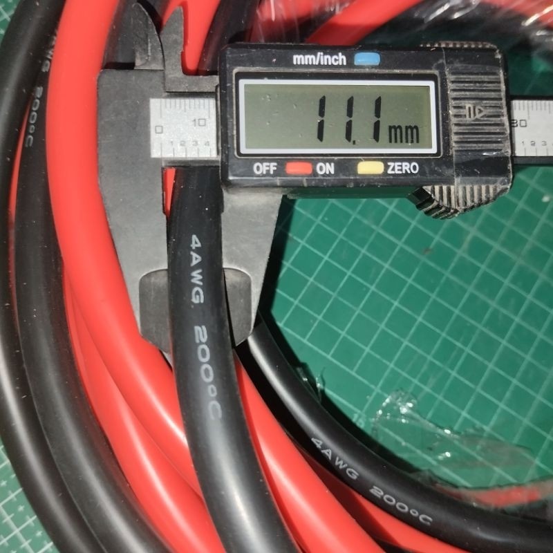 สายไฟซิลิโคน  6AWG 4AWG 2AWG 600V 200°C ทองแดงแท้เคลือบดีบุก ตัดแบ่งขายแยกสีดำและสีแดง ราคา 0.5 เมตร และ 1 เมตร