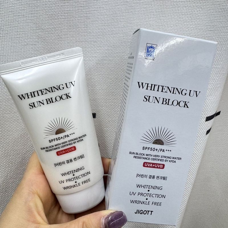 เกาหลีเกาหลี JIGOTT JIGOTT Brightening Anti-SUN Cream SPF50+PA+++Moisturizing Moisturizing Brighteni