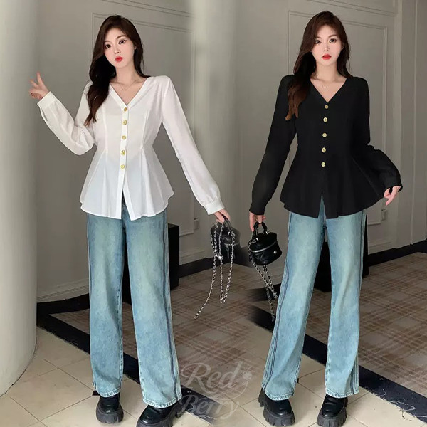Red Berryเสื้อเชิ้ตแขนยาวสำหรับผู้หญิงในฤดูใบไม้ร่วง ทรงไหล่ตรง และมีจีบรูปกลีบดอกไม้ที่ชายเสื้อ W736