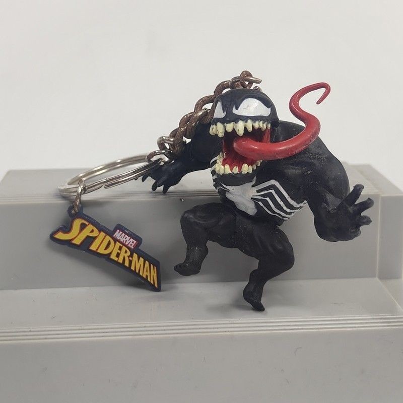 พวงกุญแจจี้โมเดลตุ๊กตาฟิกเกอร์ Marvel Avengers Venom