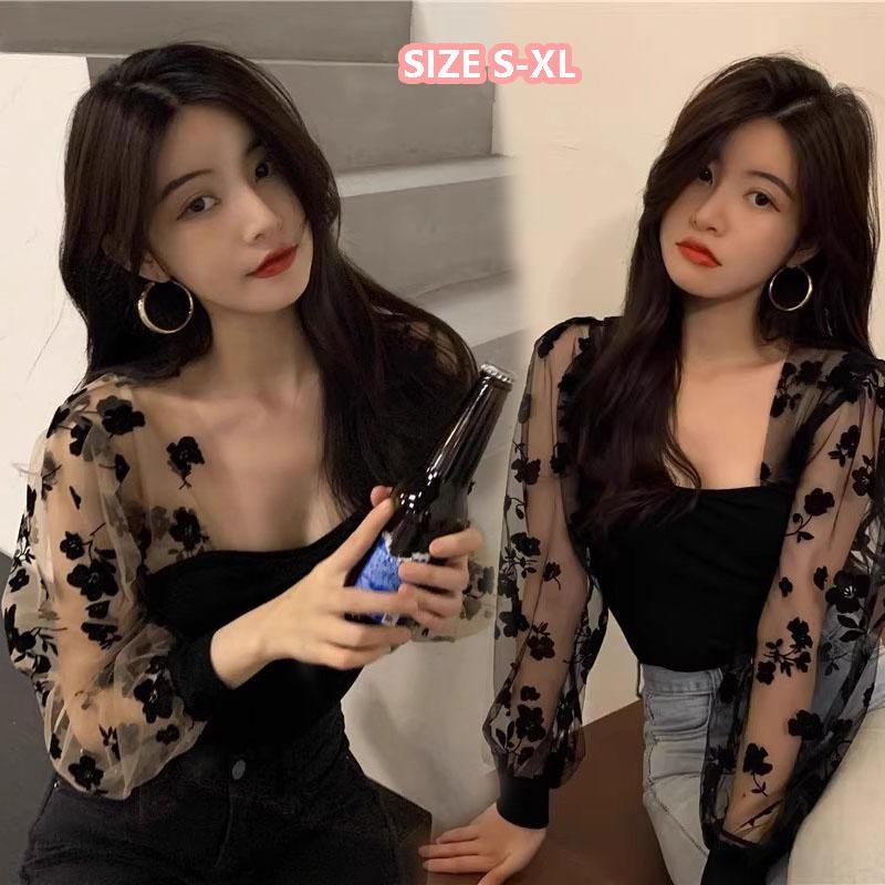 เสื้อเบลาส์ ฤดูใบไม้ผลิเก๋ไก๋ น่ารักและเซ็กซี่ ดีไซน์สวยของผู้หญิง คอปกเฉพาะ คอเหลี่ยม แขนพัฟตาข่าย สไตล์ฝรั่งเศส#99180